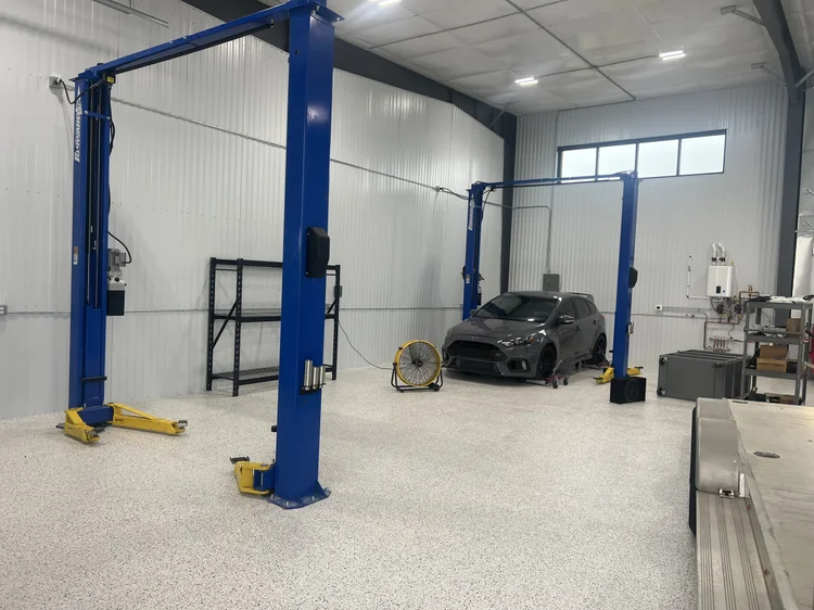 Workshop garage condo Hudson WI hobby space